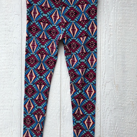 LULA ROE SIZE ONE SIZE  OS - Picture 6 of 8